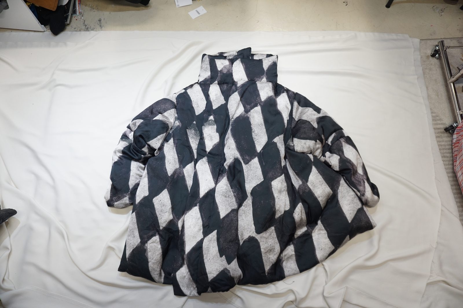 Checker shoulder