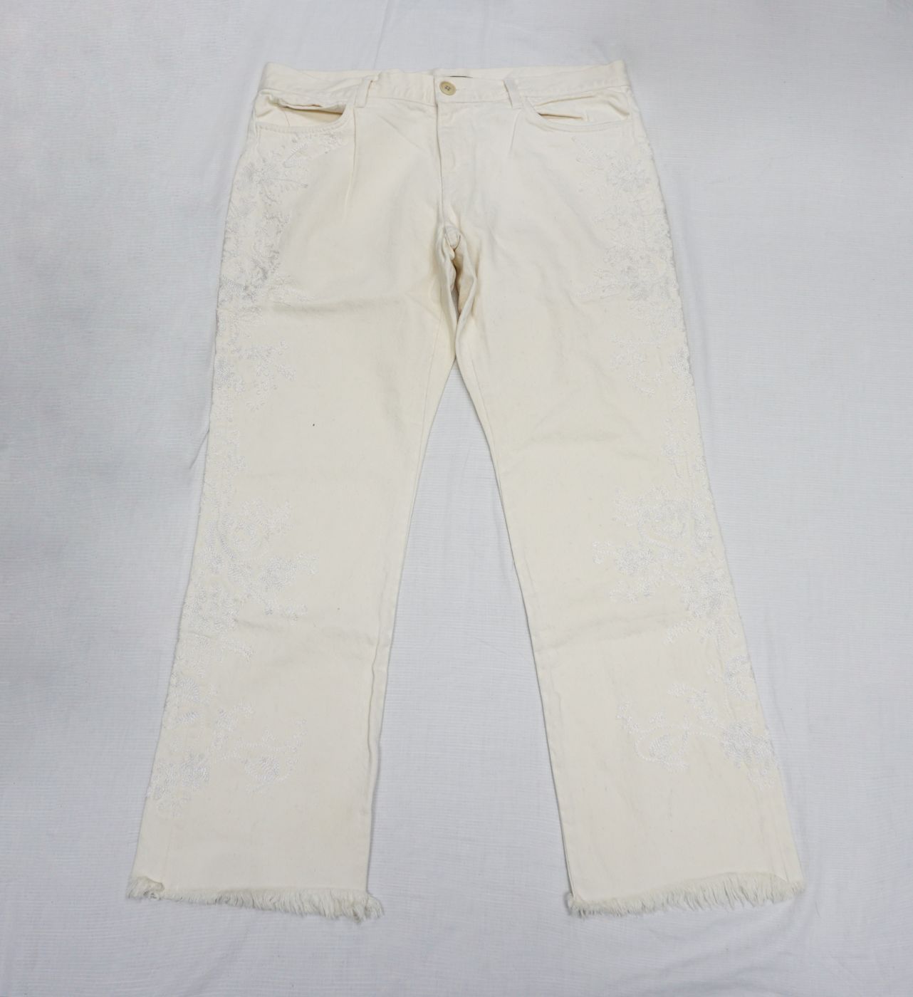 Off-white corduroy, straight