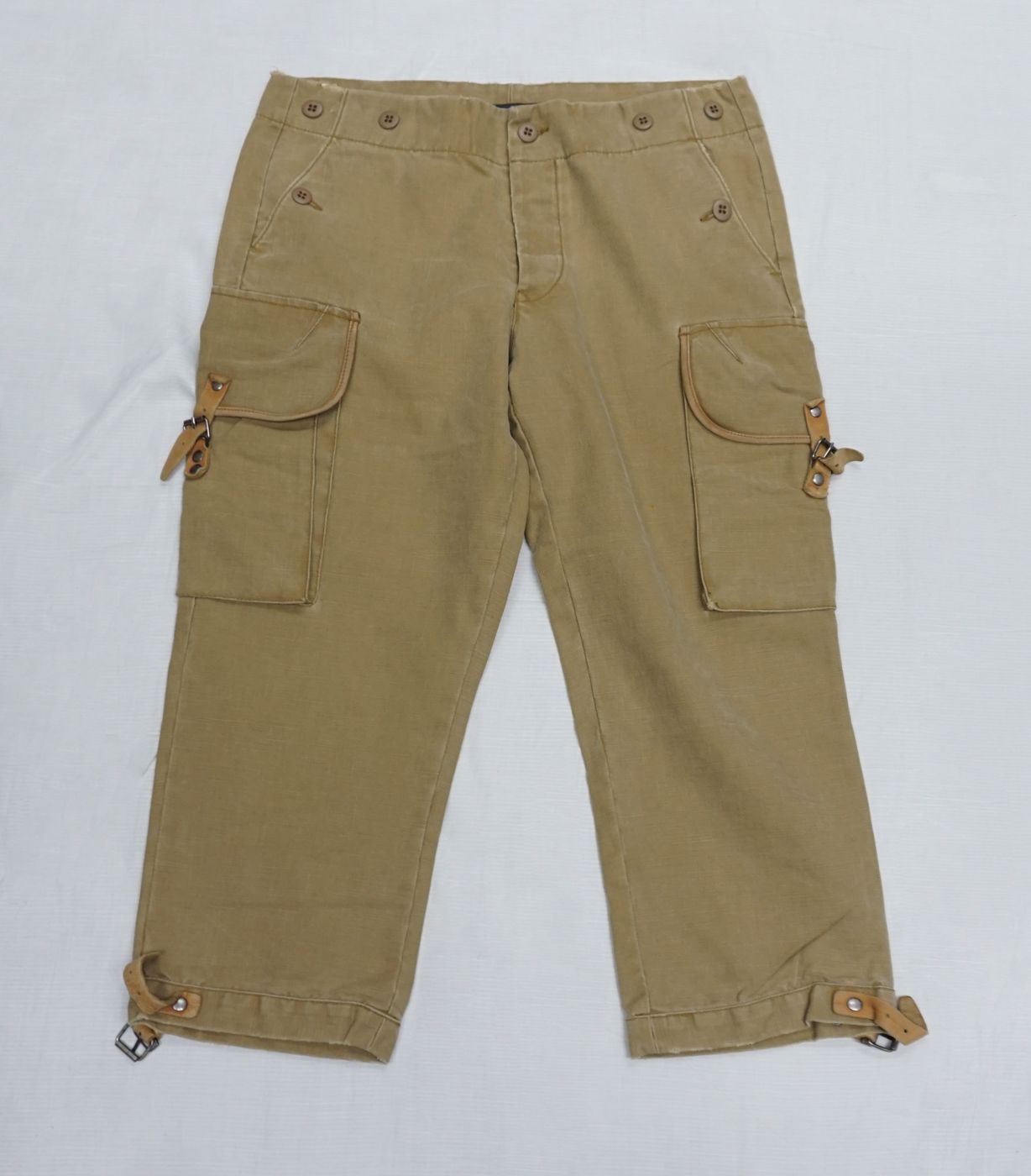 Khaki cargo — patch pockets